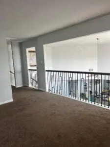 Metallic railing and balusters installation.